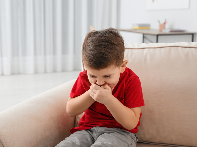 Vomi vert chez l'enfant : quand consulter un médecin