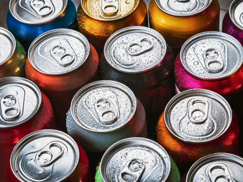 Canettes de sodas contenant de l'aspartame