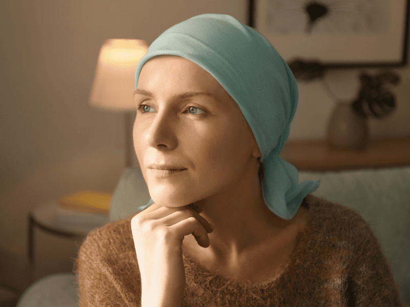 Femme de moins de 50 ans ayant un cancer.