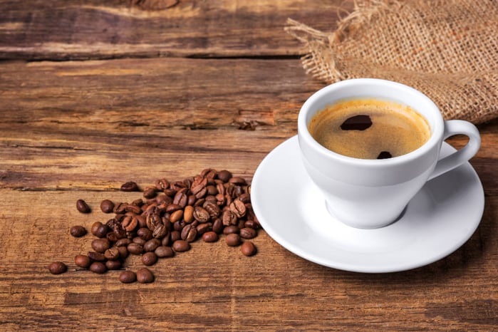 Le café est le principal vecteur de caféine.
