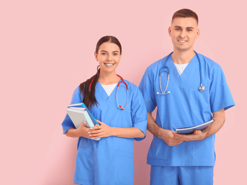 Étudiants passant le concours de médecine ECN