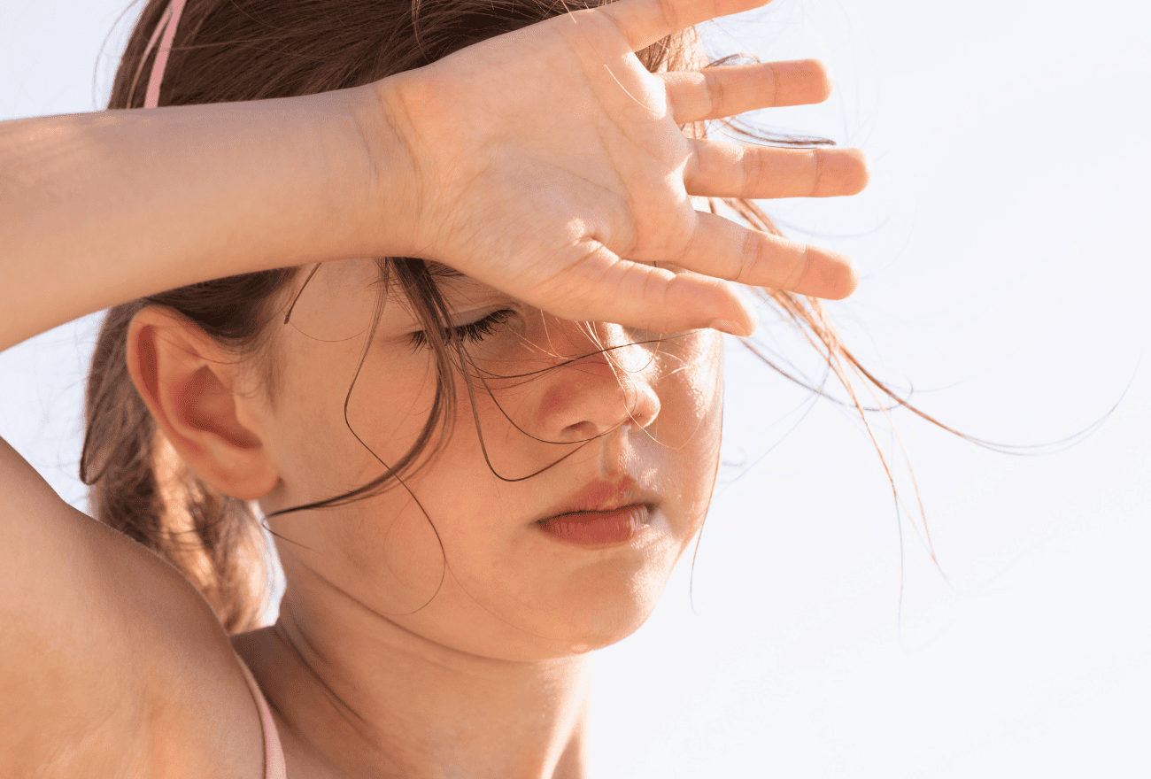 Coup de chaleur d'un enfant à cause du soleil