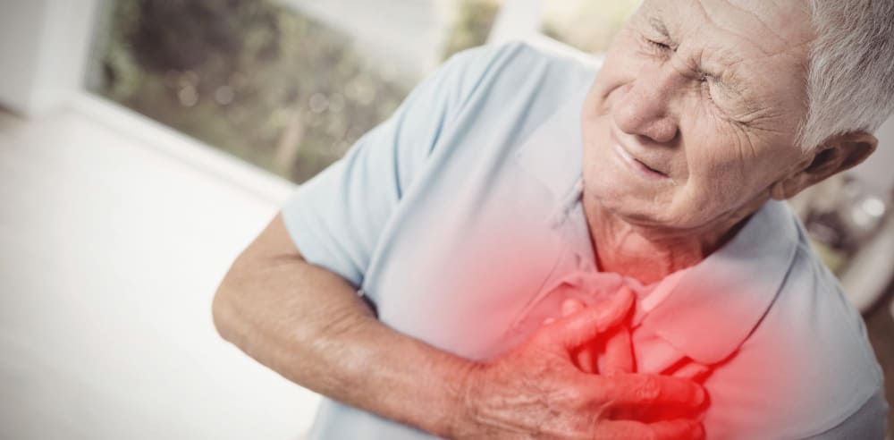 Personne âgée ayant un infarctus du myocarde.