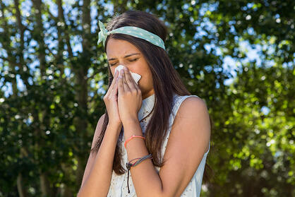 Un symptôme de l’allergie au pollen est la congestion des voies aériennes supérieures