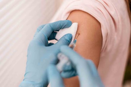 COVID-19 : les pharmaciens en renfort pour vacciner