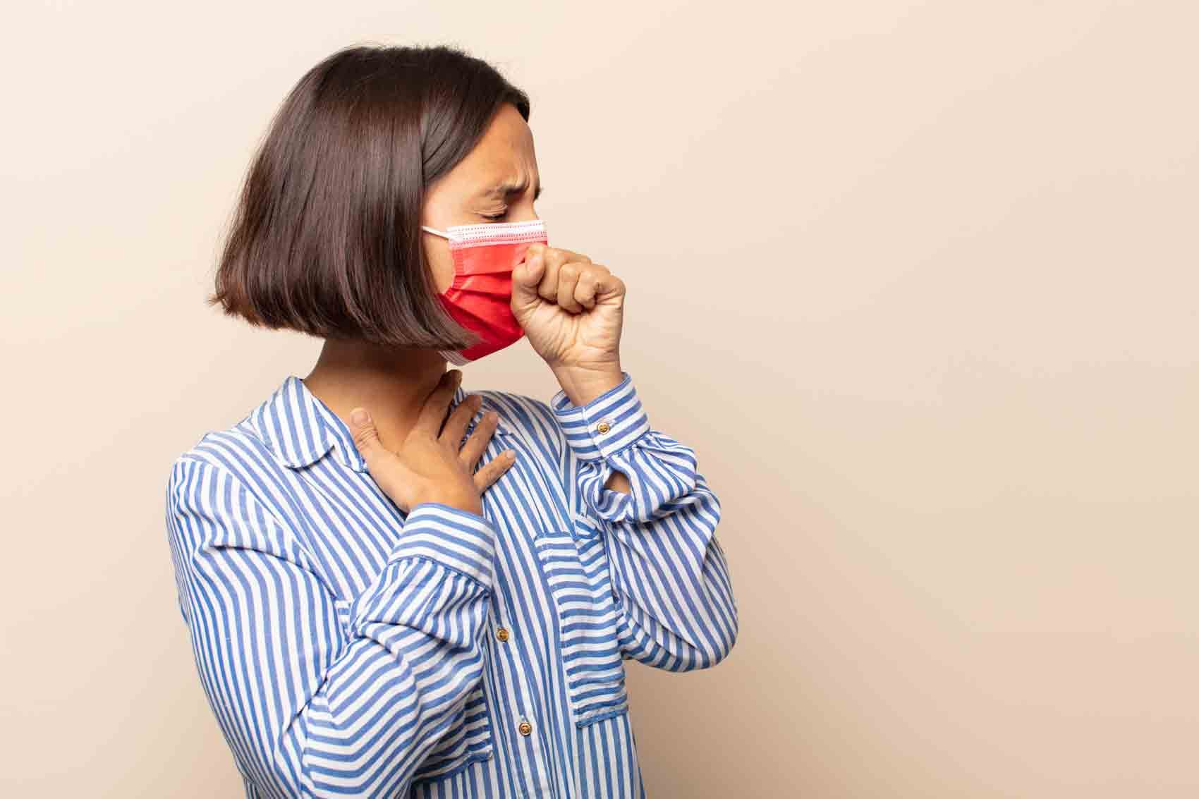 Toux grasse ou toux sèche : comment les différencier ? C'est le signe d'une infection virale ou une affection respiratoire