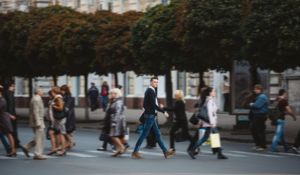 Découvrez des astuces pour intégrer la marche dans votre quotidien.