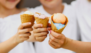 Éviter les excès alimentaires chez les enfants en vacances