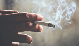 Nouvelles mesures anti-tabac vers une génération sans fumeur en 2025 