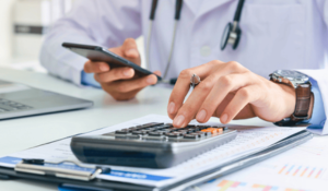 Jours fériés : quid pour les pharmaciens et les médecins