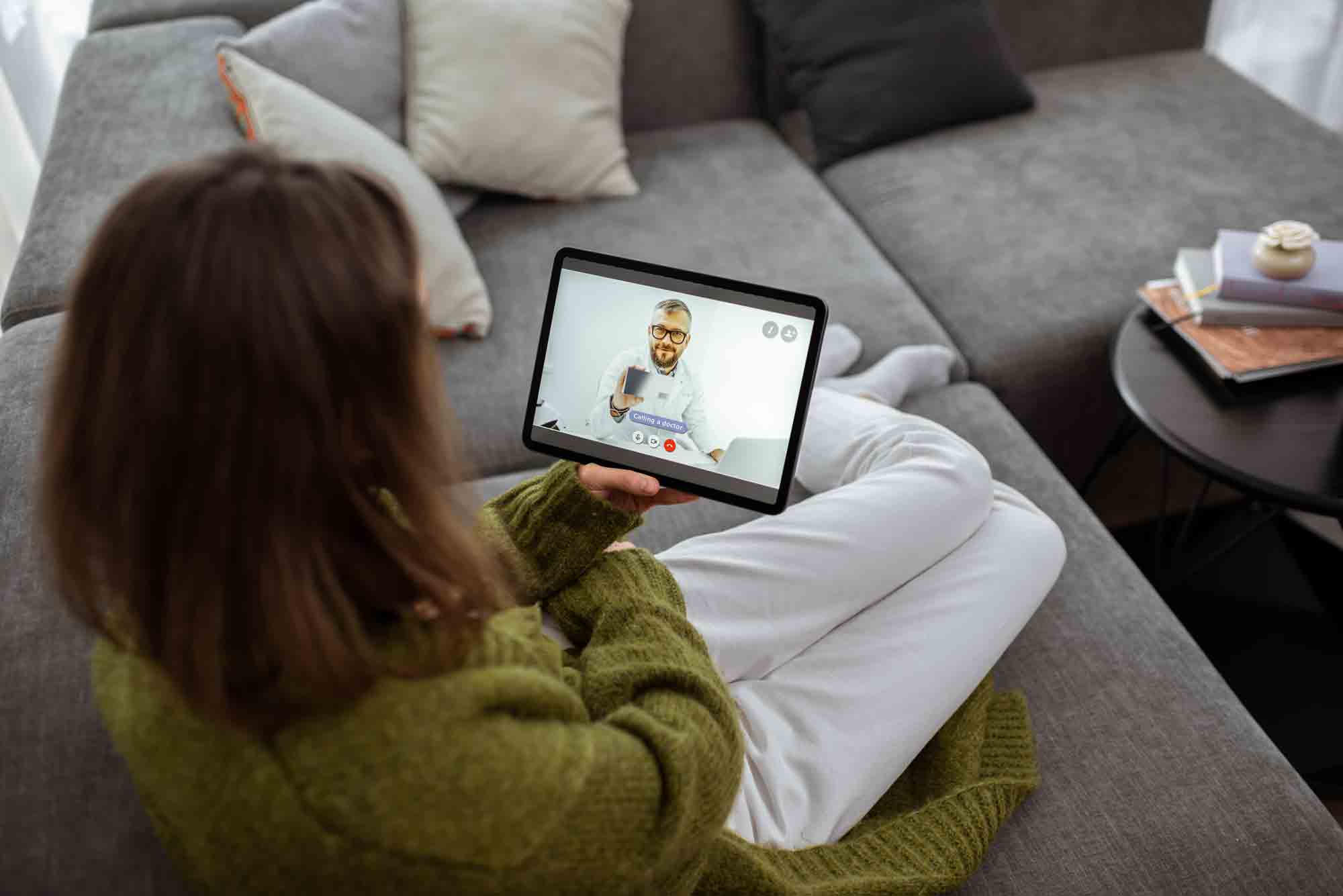 La médecine en ligne séduit essentiellement les femmes.